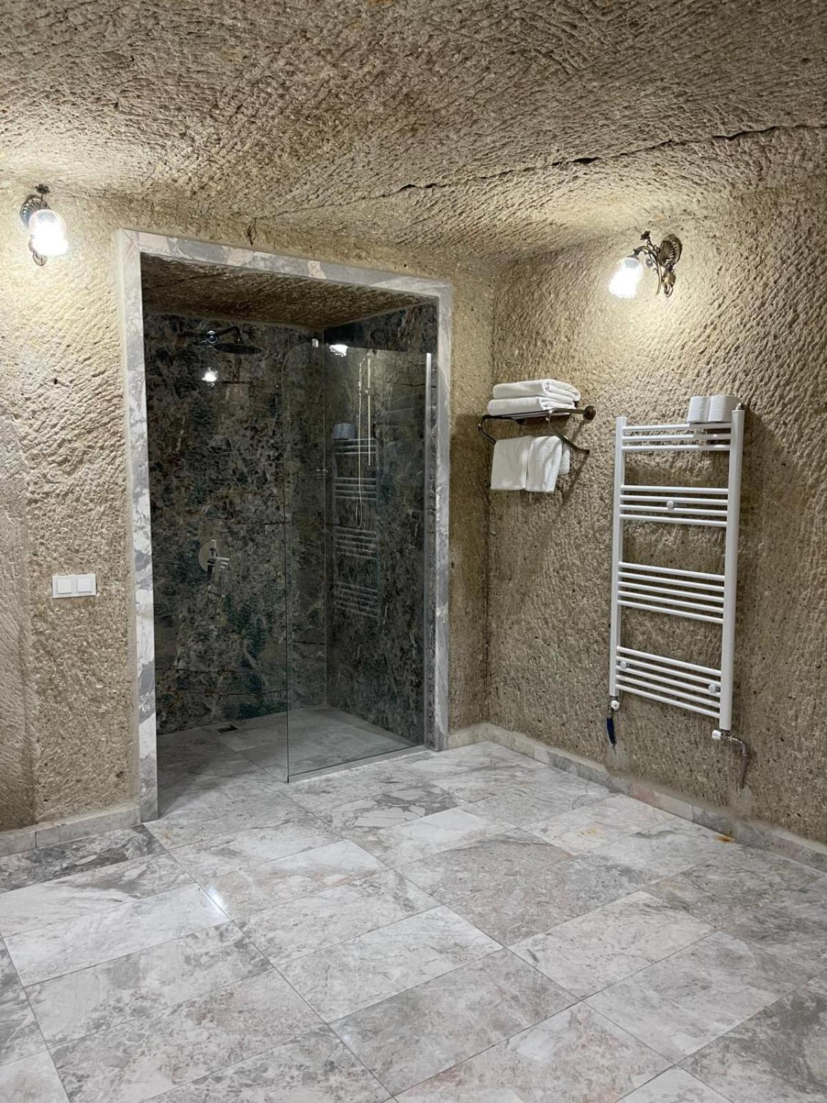 Cappadocia Empire Cave Hotel Göreme Buitenkant foto
