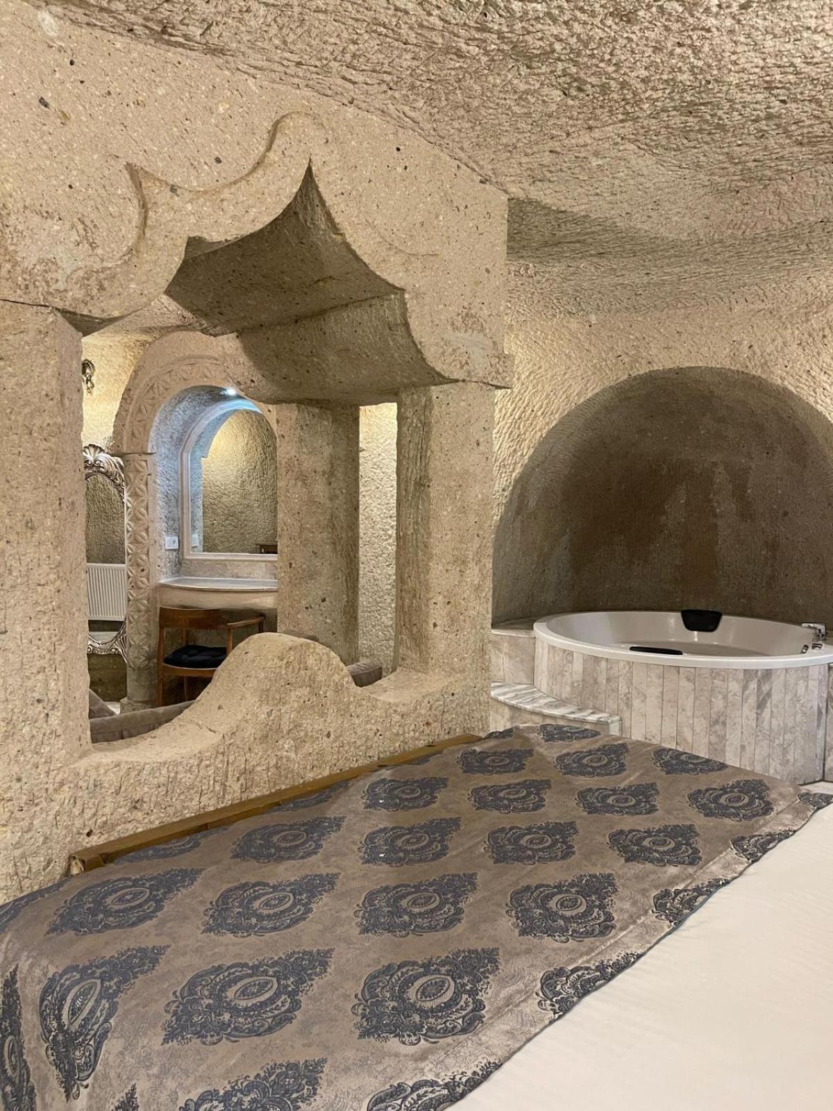 Cappadocia Empire Cave Hotel Göreme Buitenkant foto